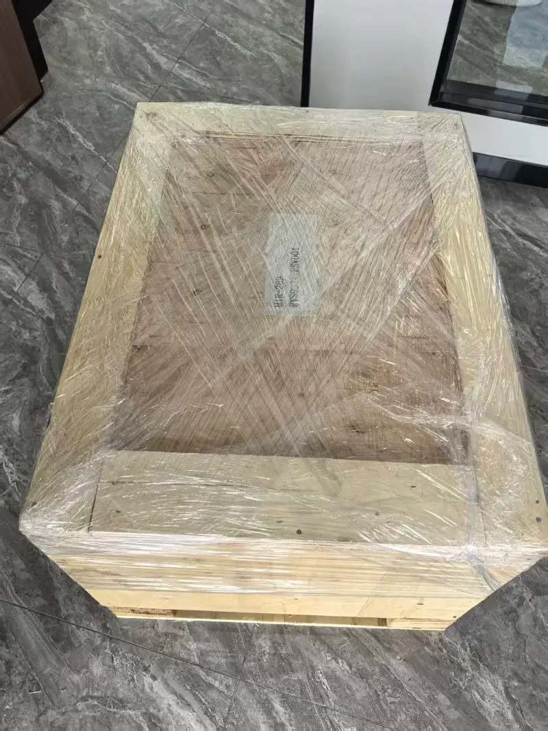 Lenze EVS9332-ES Packaging